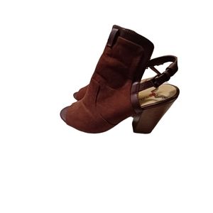 Penny and Kenny chunky heel peep toe slingback booties size 8.5